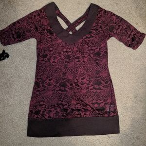Edgy Snake print Burnout Top - small - burgundy and brown